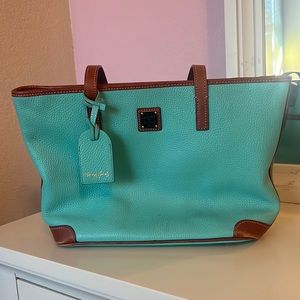 Dooney and Bourke turquoise luxurious purse
